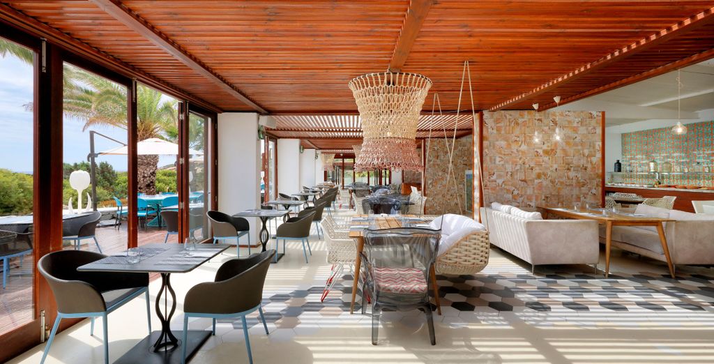 Grand Palladium Palace Ibiza Resort & Spa 5*