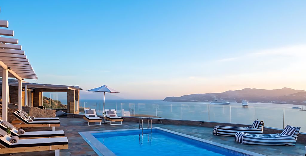 Mykonos No5 Suites & Villas 4*