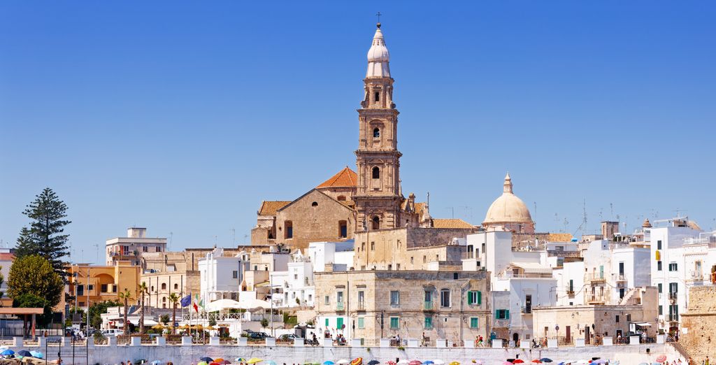 Soggiorno in libertà: Lusso e mare cristallino nel cuore della regione