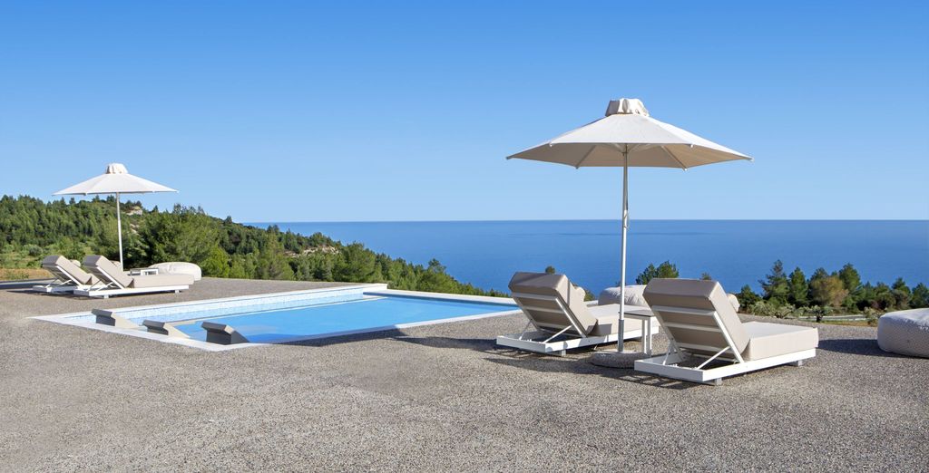 Ajul Luxury Bungalow & Spa Resort 5*