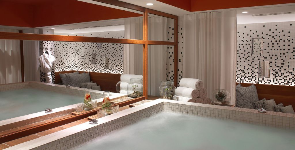 Renaissance Paris République Hotel 5*