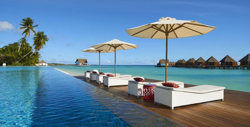 Mercure Maldives Kooddoo Resort 4* -  Adults Only