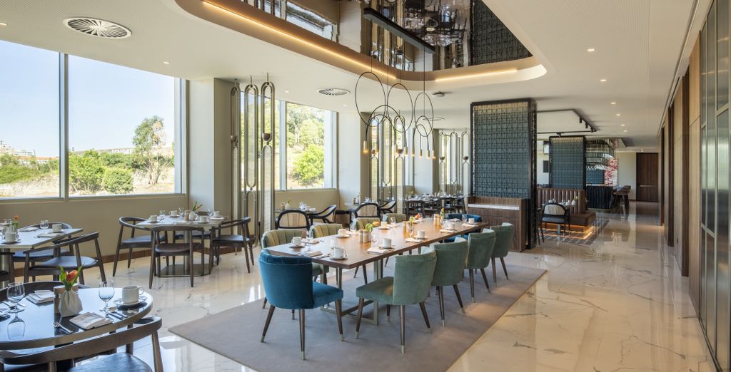 Renaissance Porto Lapa 5*