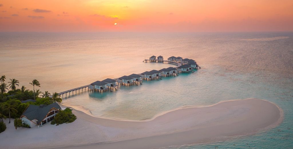 NH Maldives Havodda Resort 5*