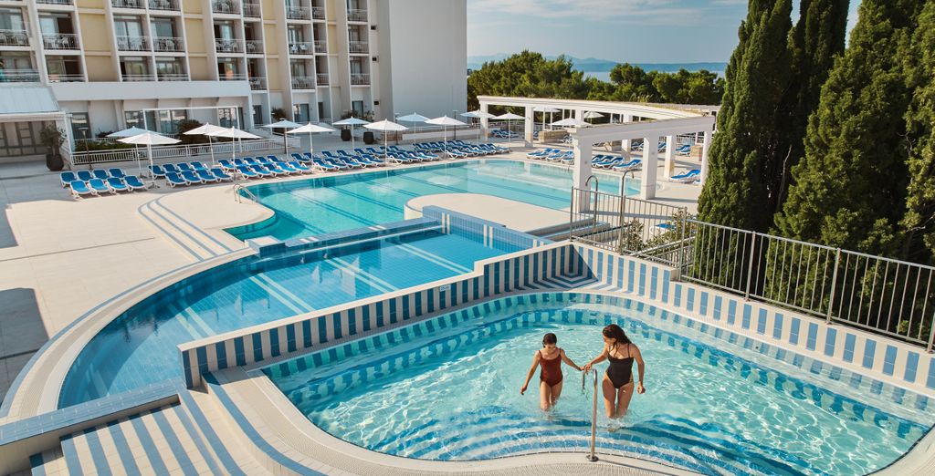 Bluesun Hotel Alga 4*