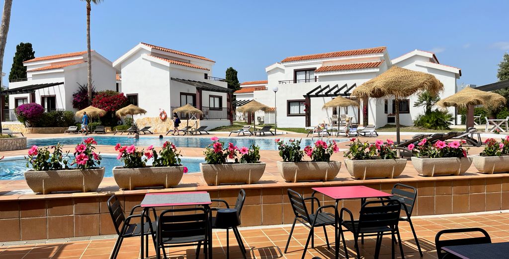 Nuramar Resort & Villas 4*