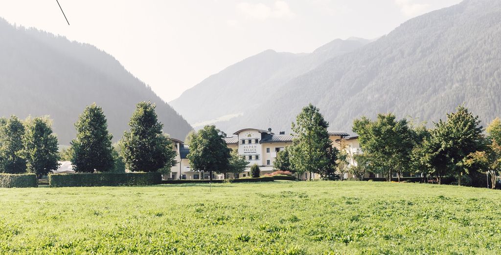 Alpenpalace Luxury Hideaway & Spa Retreat 5*