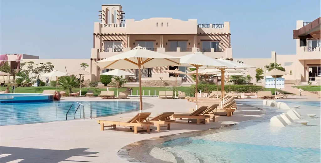 True Beach Resort 5*