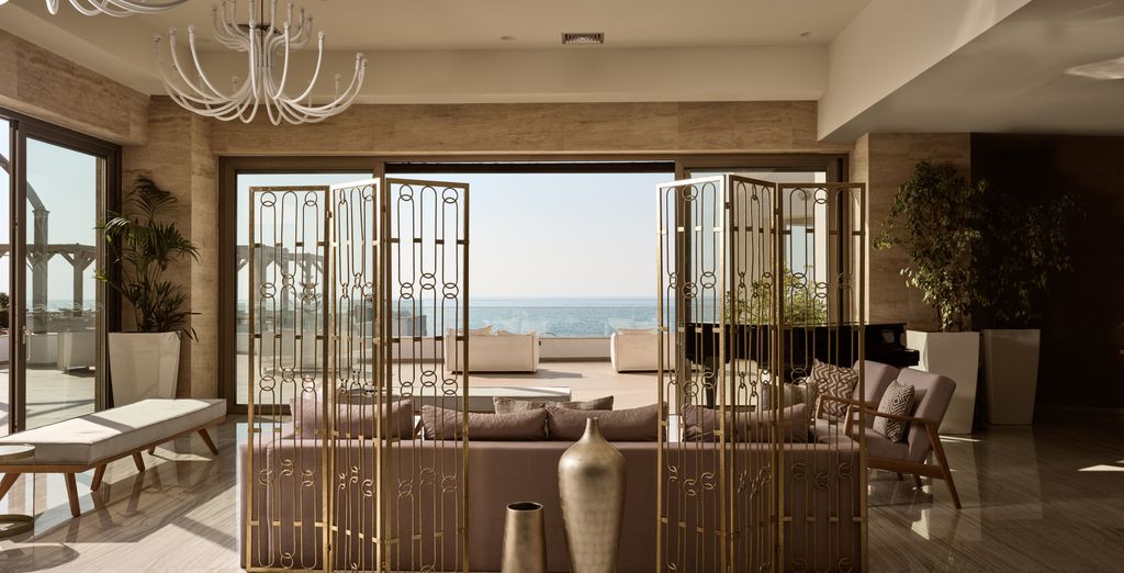 The Royal Blue Resort 5*
