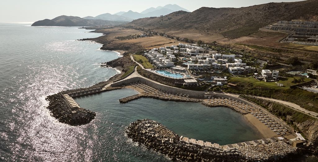 The Royal Blue Resort 5*
