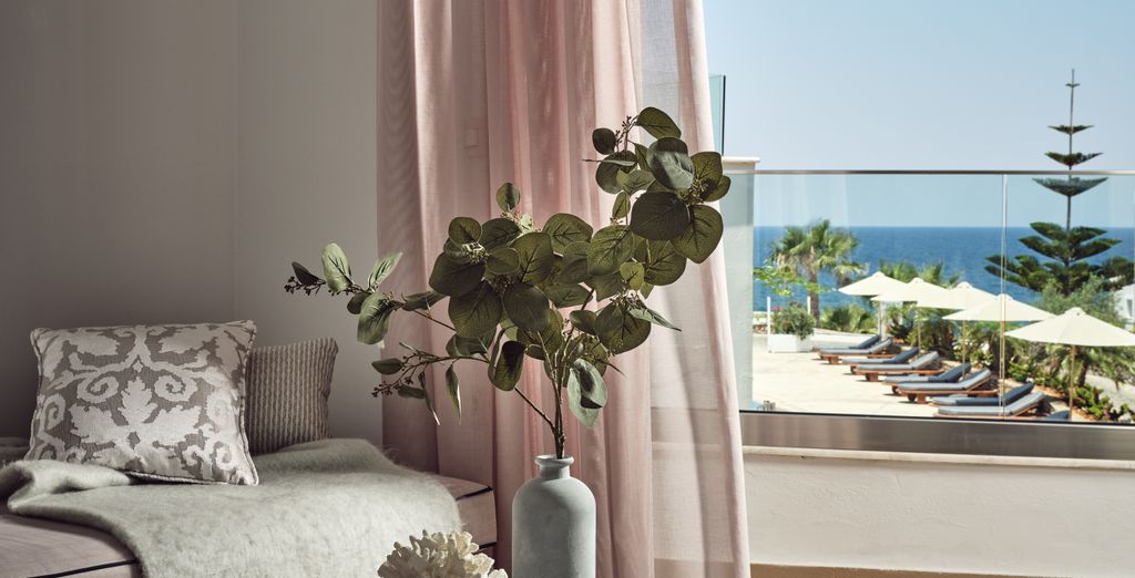 The Royal Blue Resort 5*