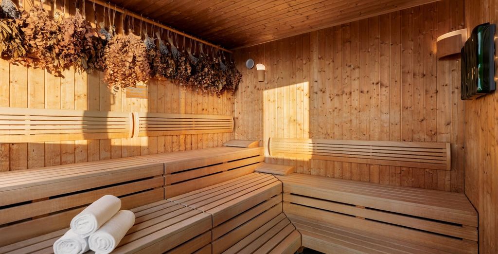 Vienna House by Wyndham Andel's Berlin 4*