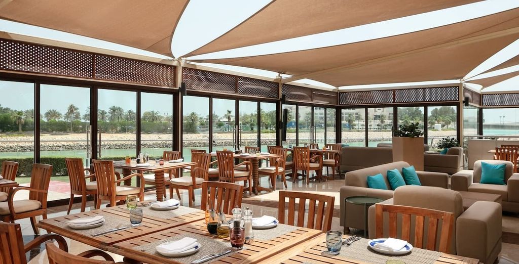 Grand Hyatt Doha Hotel 5* con possibile estensione nel deserto