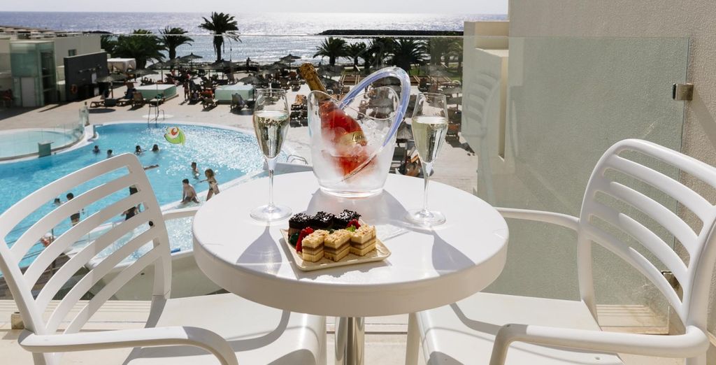 HD Beach Resort & Spa 4*