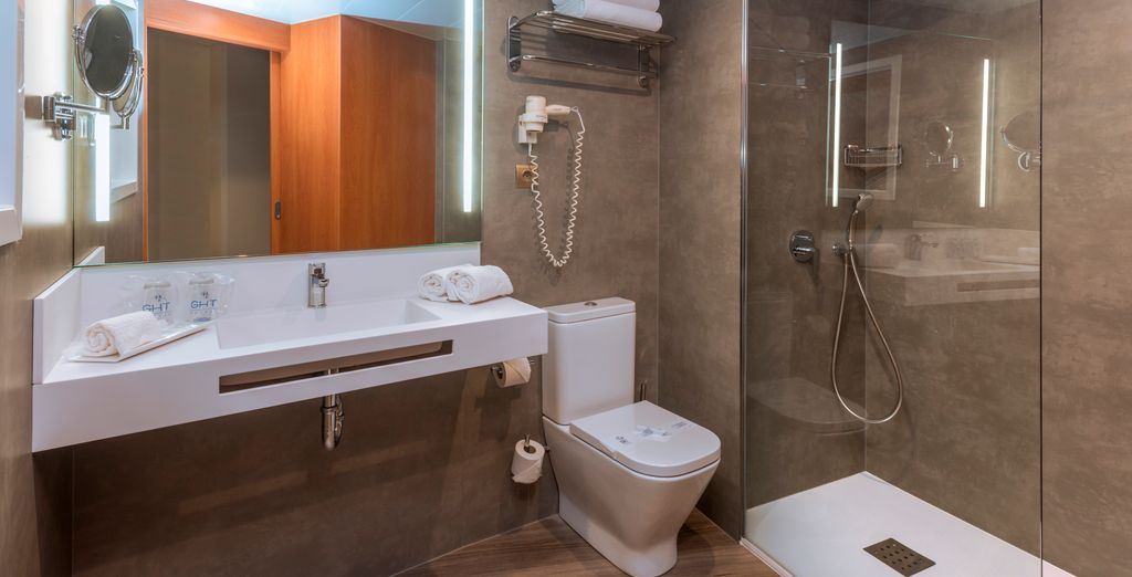 Hotel GHT Aquarium & Spa 4*