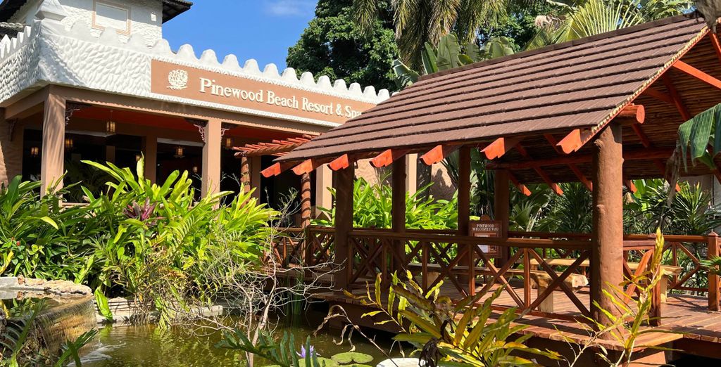 Safari collettivo ed estensione al Pinewood Beach Resort & Spa 4*