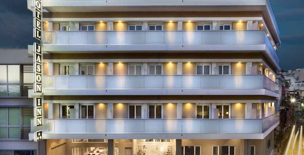 Soggiorno in libertà: Dalla capitale alle Cicladi