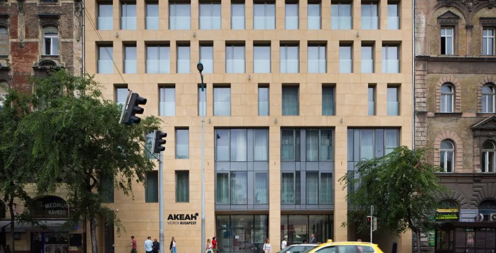 Akeah Verdi Budapest 4*
