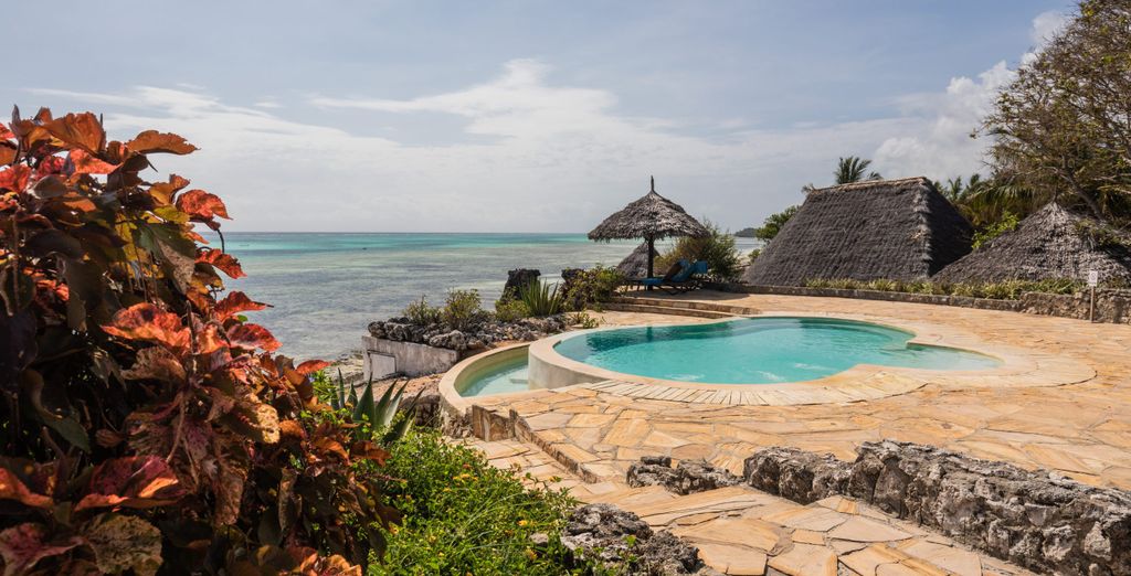Karafuu Beach Resort And Spa 5*