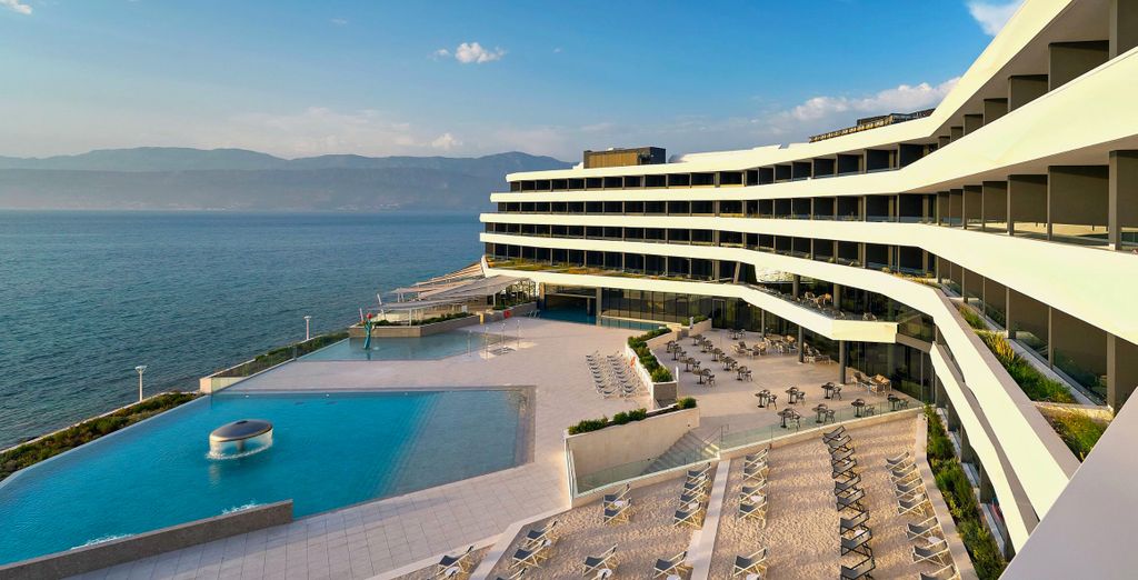 Grand Hotel View 4*