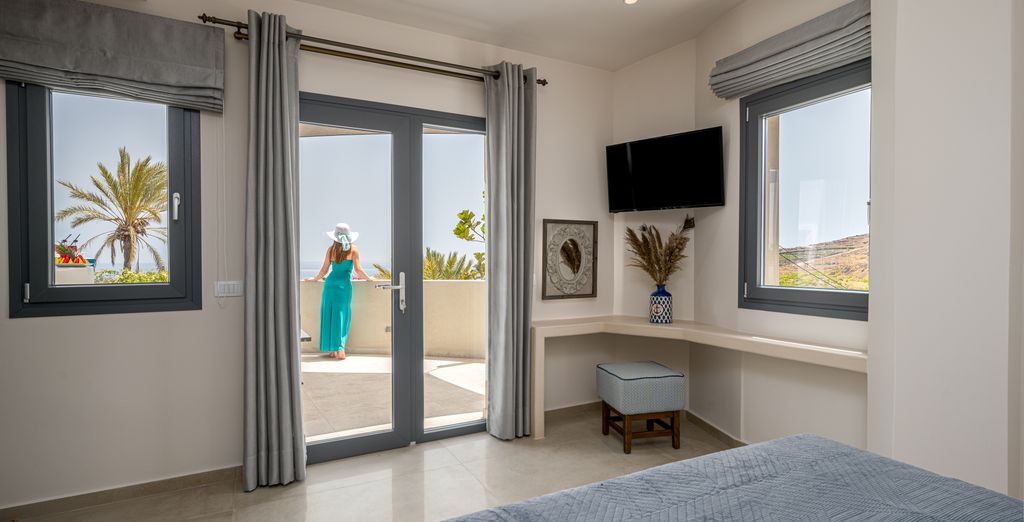 Galaria Luxury Suites 5*