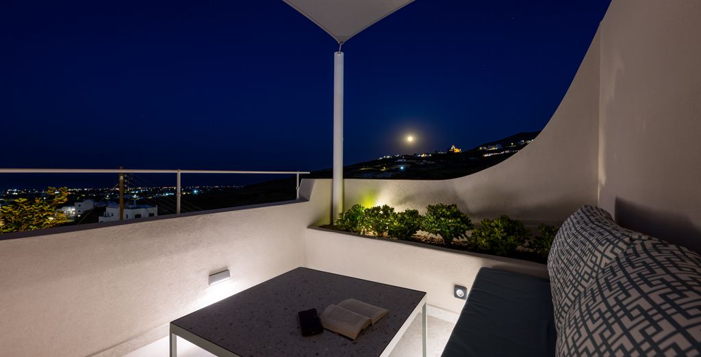 Galaria Luxury Suites 5*