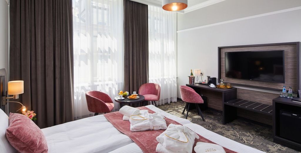 Hotel Estera 4*