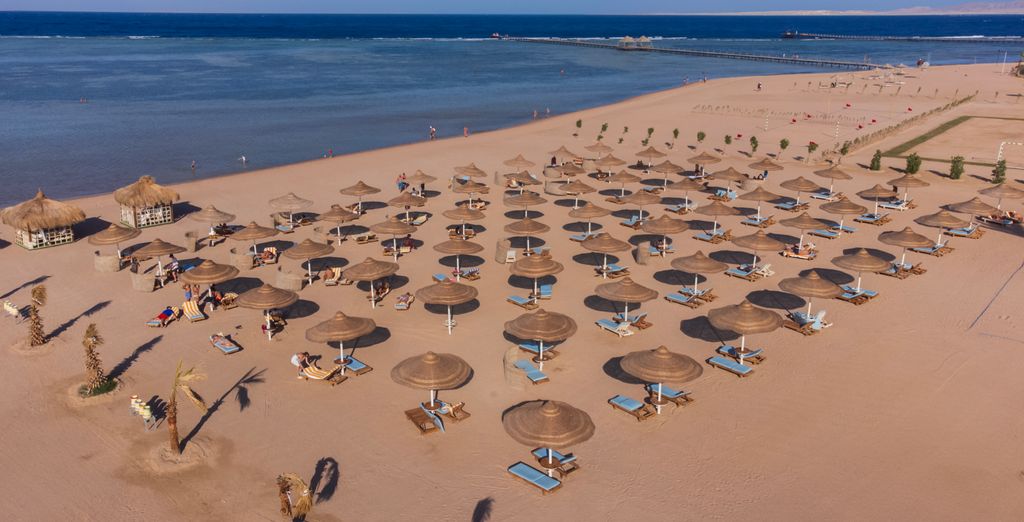 Amwaj Oyoun Resort & Casinò 4*