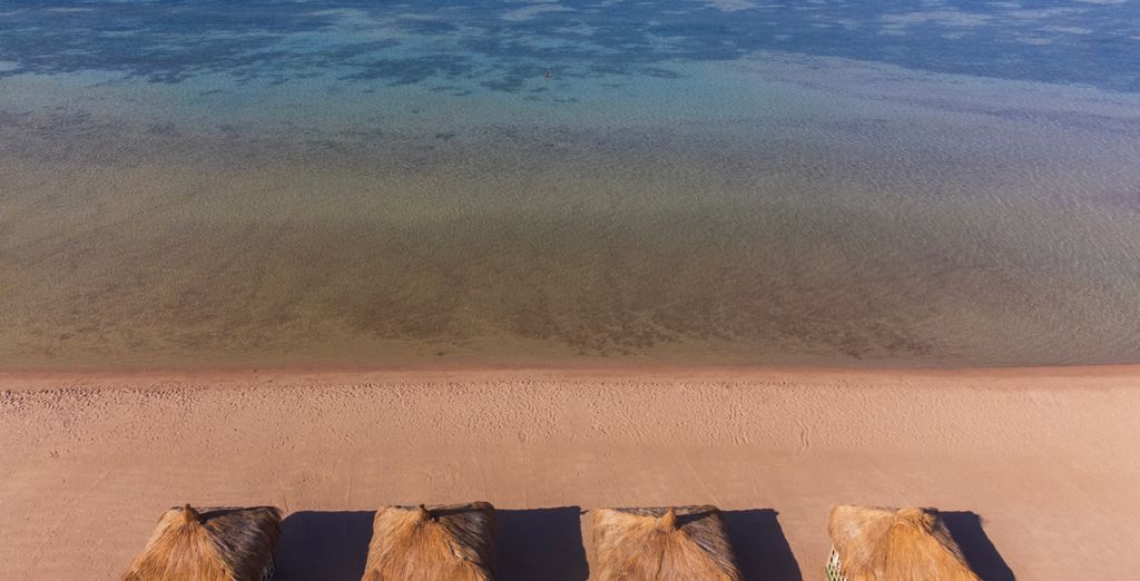 Amwaj Oyoun Resort & Casinò 4*