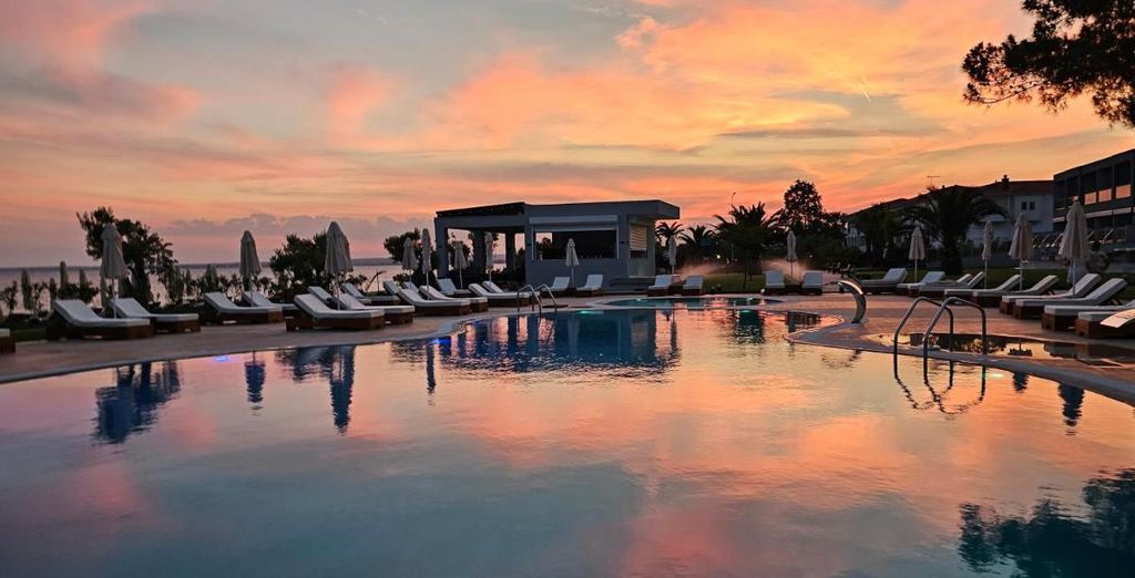 Sea Coast Resort Halkidiki 5*
