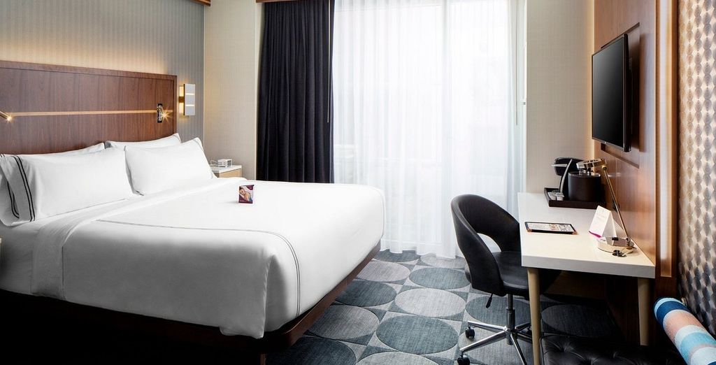 Combinato: Crowne Plaza H36 Midtown 4* e Grand Sunset Princess 5*