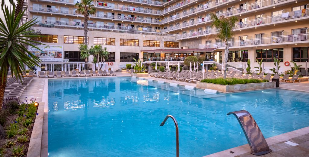 GHT Hotel Oasis Park & Spa 4*