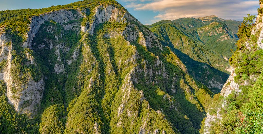Autotour: Viaggio nel cuore del Paese