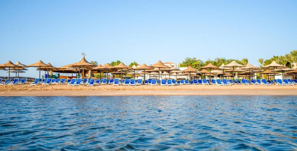 Ivy Cirene Island Aqua Park Resort 4*