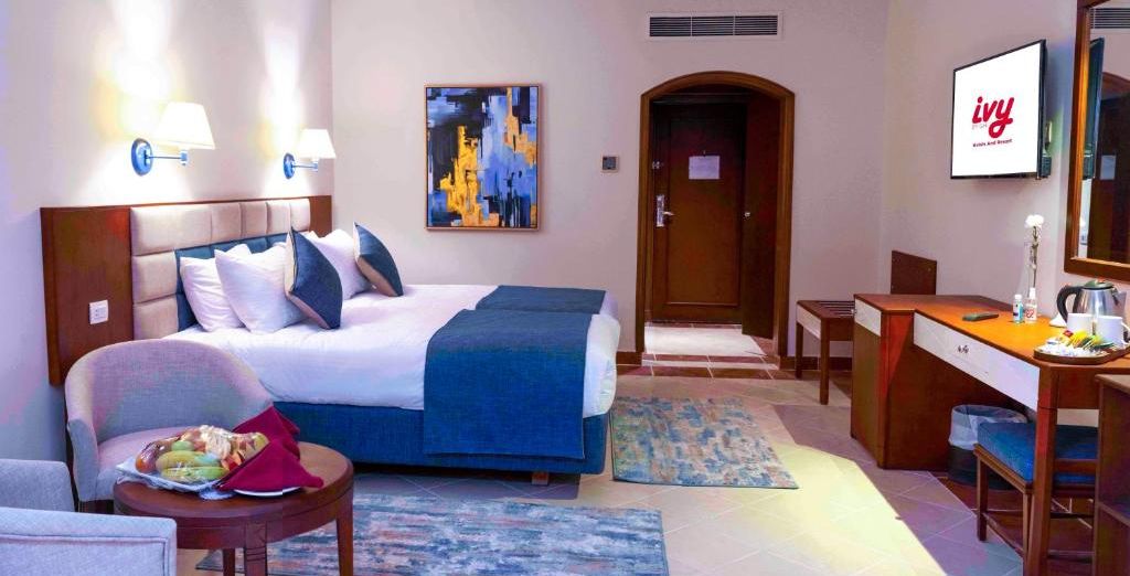 Ivy Cirene Island Aqua Park Resort 4*