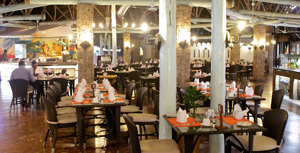 Tour privato: Safari nei parchi iconici ed estensione a Mombasa