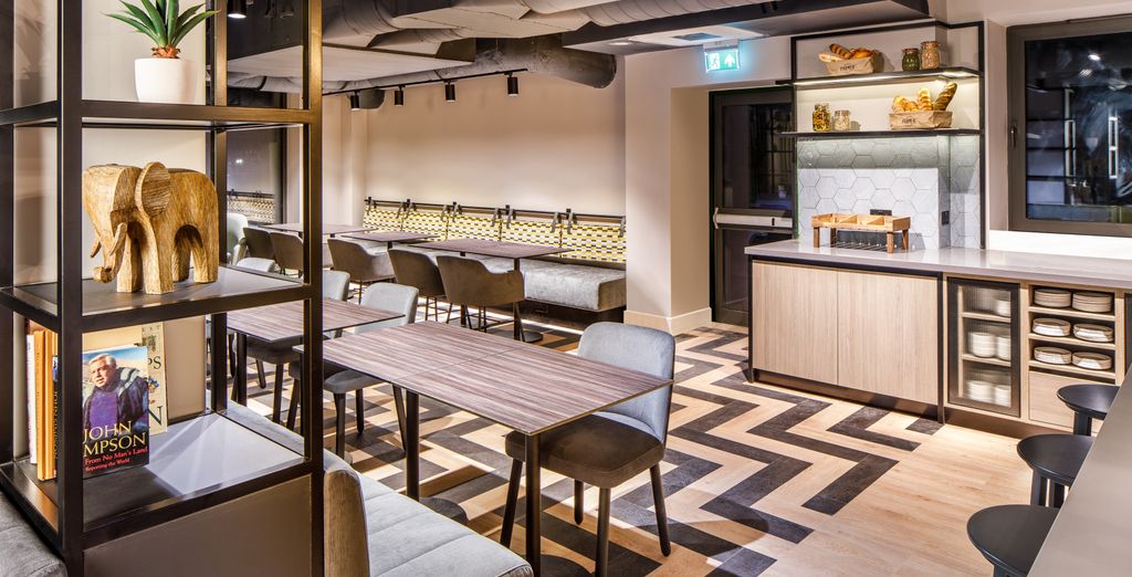 Southgate Hotel London 4*