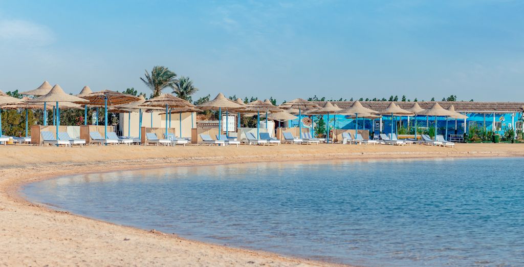 Royal Lagoons Aqua Park Resort & Spa 5*