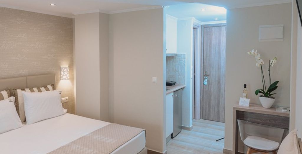 Ammos Beach Seaside Luxury Suites 4*