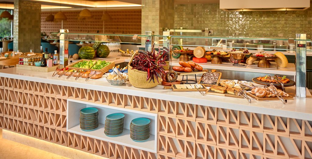 Cala San Miguel Hotel Ibiza, Curio Collection by Hilton 5* - Adults Only