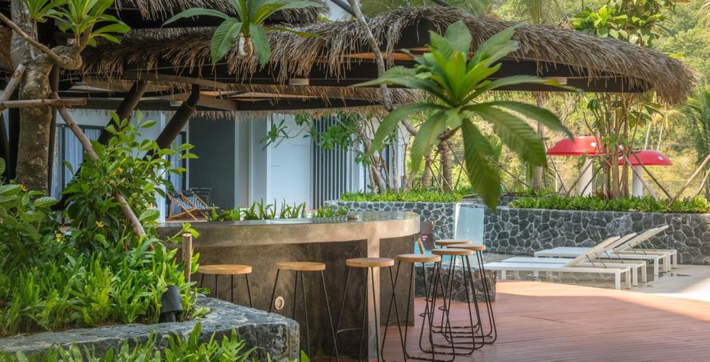 Diamond Cliff Resort & Spa 5*, Sea Seeker Krabi Resort - SHA Extra Plus 4*, Le Méridien Khao Lak Resort & Spa 5* con possibile pre-estensione al Lilit Bang Lumphu Hotel - Bangkok 4*