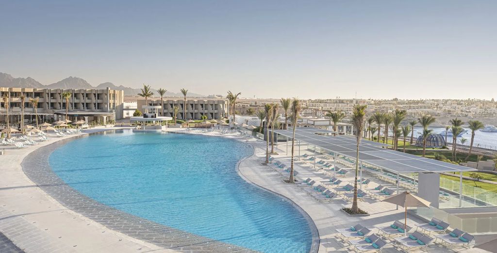Pyramisa Sharm El Sheikh Resort 5*