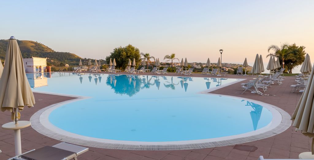 Apulia Hotels - Villaggio Baia di Dino 4*