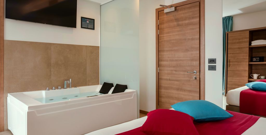 You & Me Beach Hotel - Adults Only