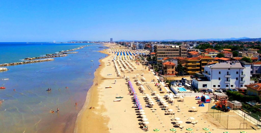 You & Me Beach Hotel - Adults Only