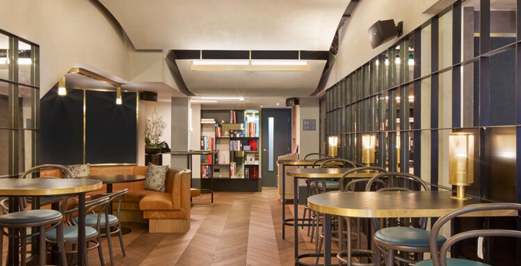 Victory House Leicester Square 4*