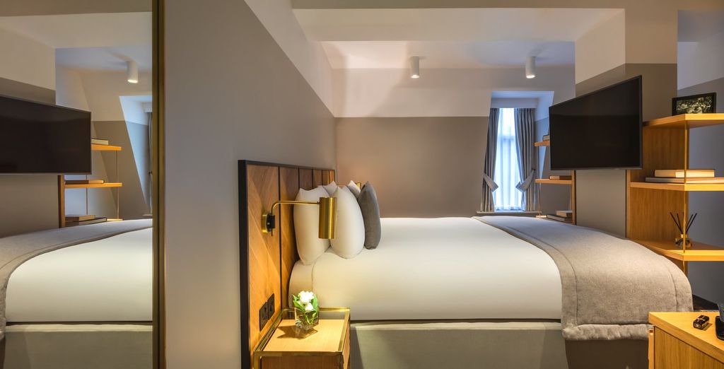 Victory House Leicester Square 4*