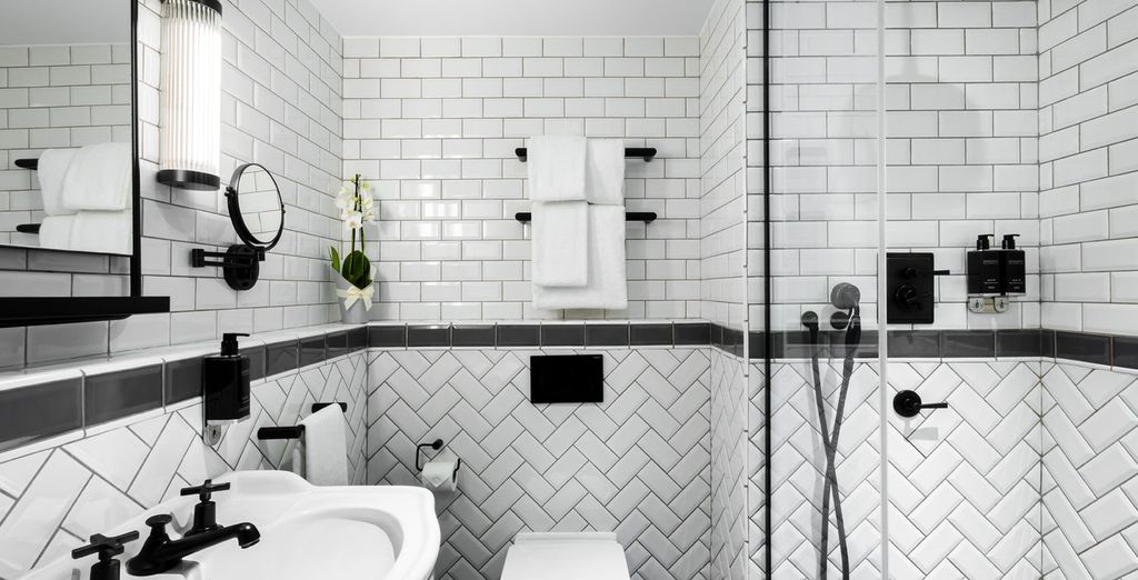 Victory House Leicester Square 4*