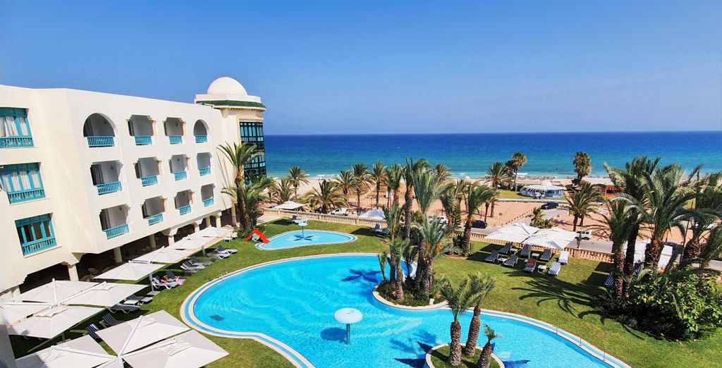 Golden Yasmin Mehari Hammamet