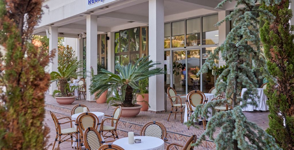 Azul Beach Resort Montenegro 4*